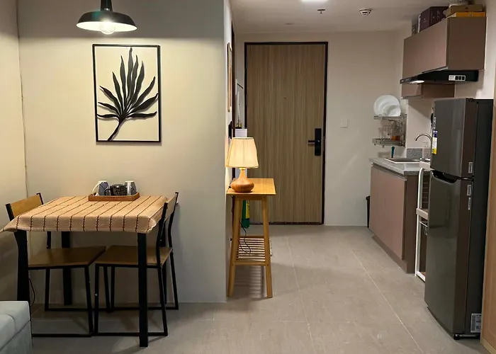 Trig Place At Be Residences Near It Park With Free Pool, Netflix, Wifi Lägenhetshotell